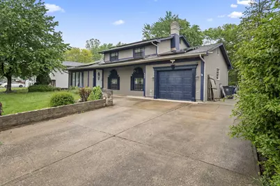 300 Dunbarton Road, Columbus, OH 43230 - Photo 1