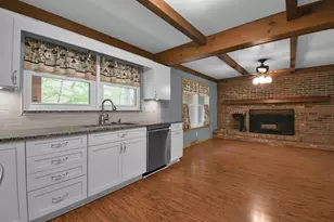 102 Whirlaway Loop SW, Pataskala, OH 43062 - Photo 3