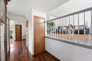 1661 Green Friar Dr, Columbus, OH 43228 - Photo 5