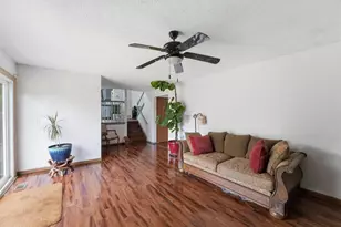 1661 Green Friar Dr, Columbus, OH 43228 - Photo 7