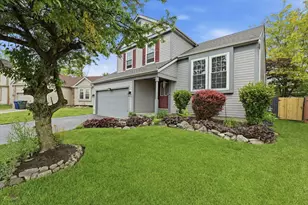 1661 Green Friar Dr, Columbus, OH 43228 - Photo 3