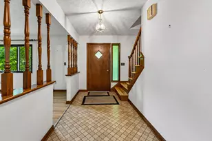 6169 Meadow Wood Ln, Columbus, OH 43228 - Photo 19