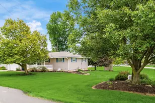 5220 Airwood Dr, Zanesville, OH 43701 - Photo 3