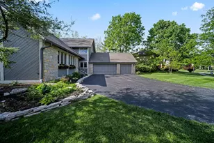 6753 Lakeside Cir W, Worthington, OH 43085 - Photo 7