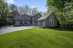6753 Lakeside Cir W, Worthington, OH 43085 - Photo 11