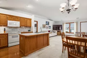 977 Hopewell Heights Dr, Heath, OH 43056 - Photo 9