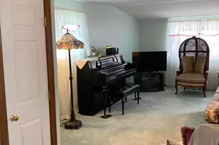 268 10th St, Lancaster, OH 43130 - Photo 5