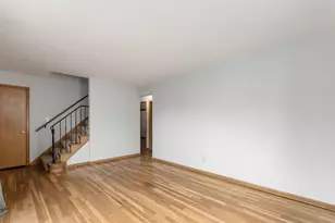 4235 Ashgrove Dr, Grove City, OH 43123 - Photo 7
