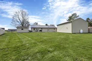 185 Hawthorne Dr SE, Washington Court House, OH 43160 - Photo 5