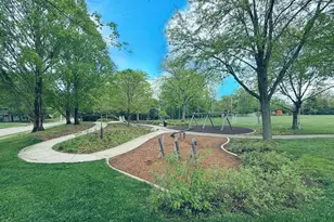 6988 Eastview Dr, Worthington, OH 43085 - Photo 5