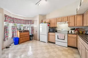 5697 Silver Spurs Ln, Galloway, OH 43119 - Photo 9