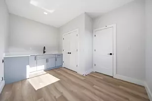 3733 Genessee Ave, Columbus, OH 43219 - Photo 27