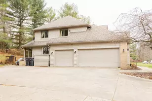 117 Glyn Tawel Dr, Granville, OH 43023 - Photo 3