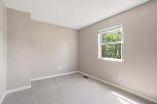 7884 Barkwood Dr, Columbus, OH 43085 - Photo 15