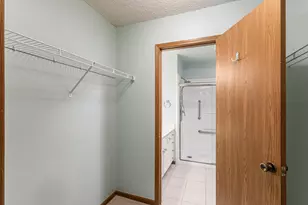 195 Timbers Dr, Columbus, OH 43230 - Photo 33