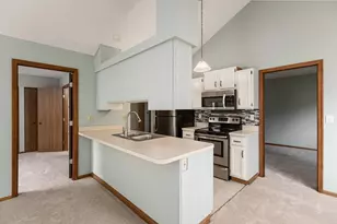 195 Timbers Dr, Columbus, OH 43230 - Photo 45