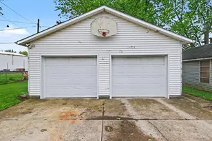 427 Wallace Ave, Bucyrus, OH 44820 - Photo 23