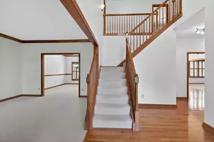 3872 Whispering Creek Ln, Delaware, OH 43015 - Photo 3