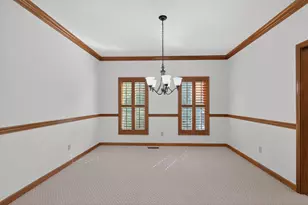3872 Whispering Creek Ln, Delaware, OH 43015 - Photo 7
