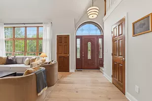 2350 Zollinger Rd, Upper Arlington, OH 43221 - Photo 9