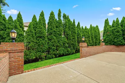 2350 Zollinger Road, Upper Arlington, OH 43221 - Photo 73