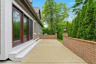 2350 Zollinger Rd, Upper Arlington, OH 43221 - Photo 71