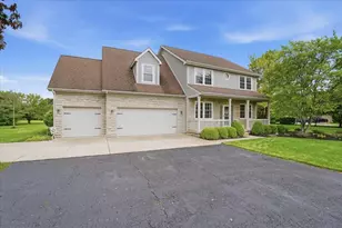 8870 Surrey Ln, Plain City, OH 43064 - Photo 5