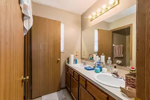 5480 Avonhurst Ct, Galloway, OH 43119 - Photo 11