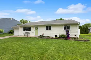 4550 Paxton Dr S, Hilliard, OH 43026 - Photo 3