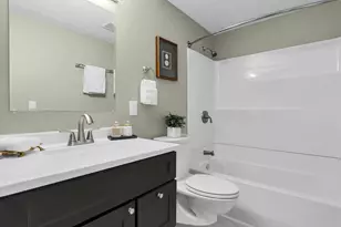5085 Brush Ridge Ct, Columbus, OH 43228 - Photo 7