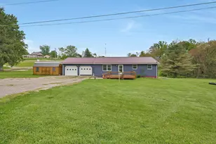 2397 Adamsville Rd, Zanesville, OH 43701 - Photo 3