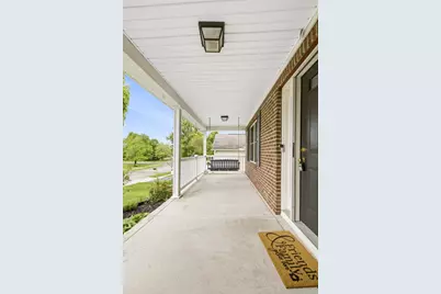 1307 Harold Stewart Parkway, Pataskala, OH 43062 - Photo 5