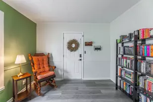 2470 Azelda St, Columbus, OH 43211 - Photo 5