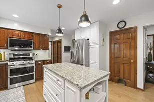 713 Affirmed Ct, Columbus, OH 43230 - Photo 3