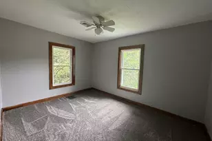 2 E Vine St, Jackson, OH 45640 - Photo 17