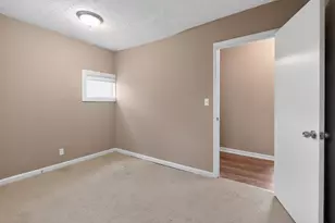 3028 Hiawatha St, Columbus, OH 43224 - Photo 15