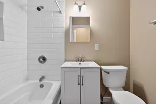 2446 Kitchner Dr, Columbus, OH 43207 - Photo 27