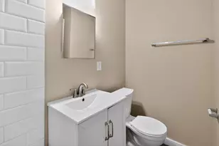 2446 Kitchner Dr, Columbus, OH 43207 - Photo 29