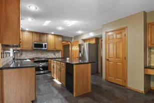 13187 Brandon Cir, Pickerington, OH 43147 - Photo 21