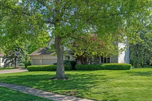 13187 Brandon Cir, Pickerington, OH 43147 - Photo 3