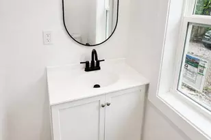 411 St Clair Ave, Columbus, OH 43203 - Photo 7