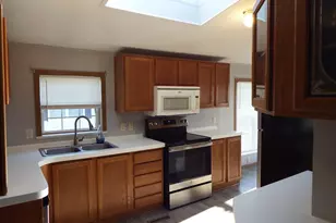 422 Lockbay Rd, Commercial Point, OH 43116 - Photo 3