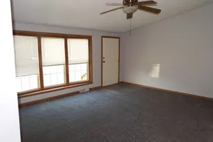 422 Lockbay Rd, Commercial Point, OH 43116 - Photo 5