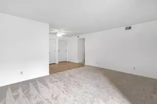 7150 E Main St, Reynoldsburg, OH 43068 - Photo 5