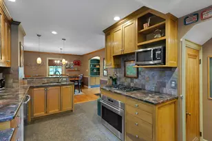 212 S Roosevelt Ave, Columbus, OH 43209 - Photo 23