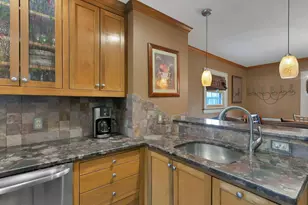 212 S Roosevelt Ave, Columbus, OH 43209 - Photo 25