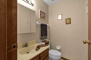 527 Warwick Ln, Pickerington, OH 43147 - Photo 17
