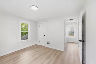 2584 Eakin Rd, Columbus, OH 43204 - Photo 19