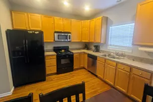 498 E Kossuth St, Columbus, OH 43206 - Photo 3
