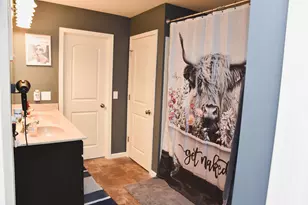 1093 Gartner Ct, Columbus, OH 43207 - Photo 23